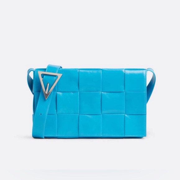 Bottega Veneta Handbags - Bottega veneta medium Intreccio leather cross-body bag/ box and dust bag inc